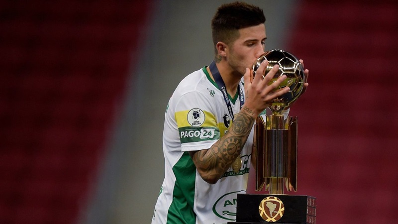 Enzo Fernández: Sự trỗi dậy của một tiền vệ trẻ tại Premier League